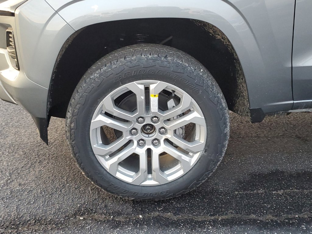 2025 Chevrolet Colorado Z71 photo 21