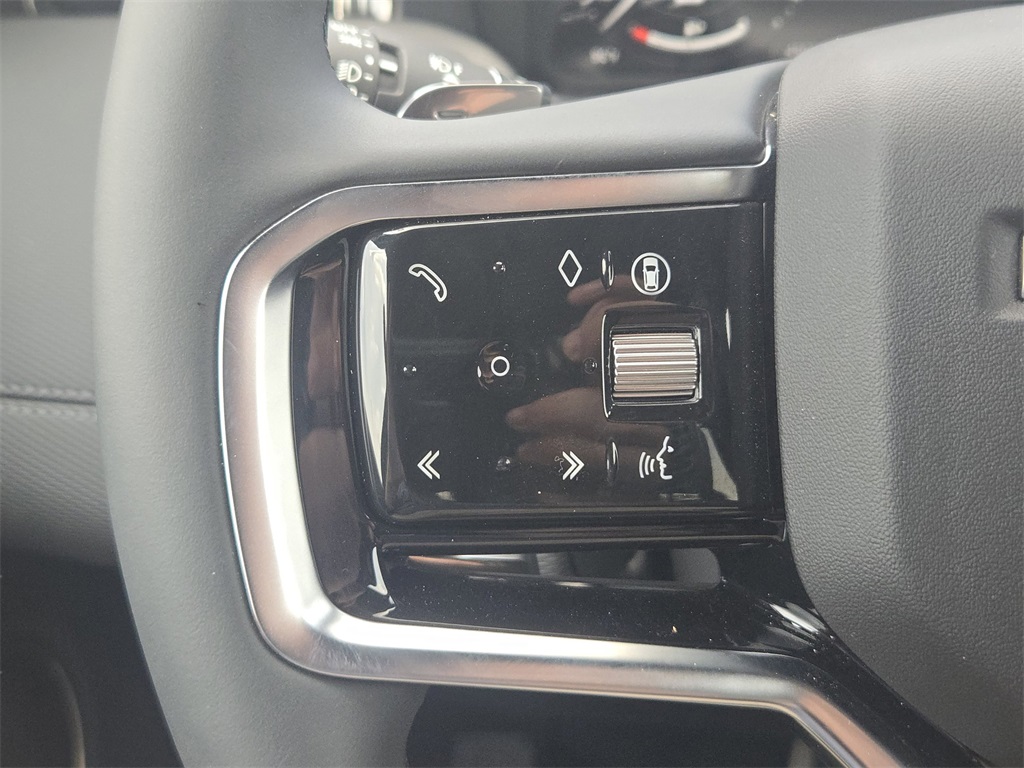 2025 Land Rover Discovery Sport SE photo 26