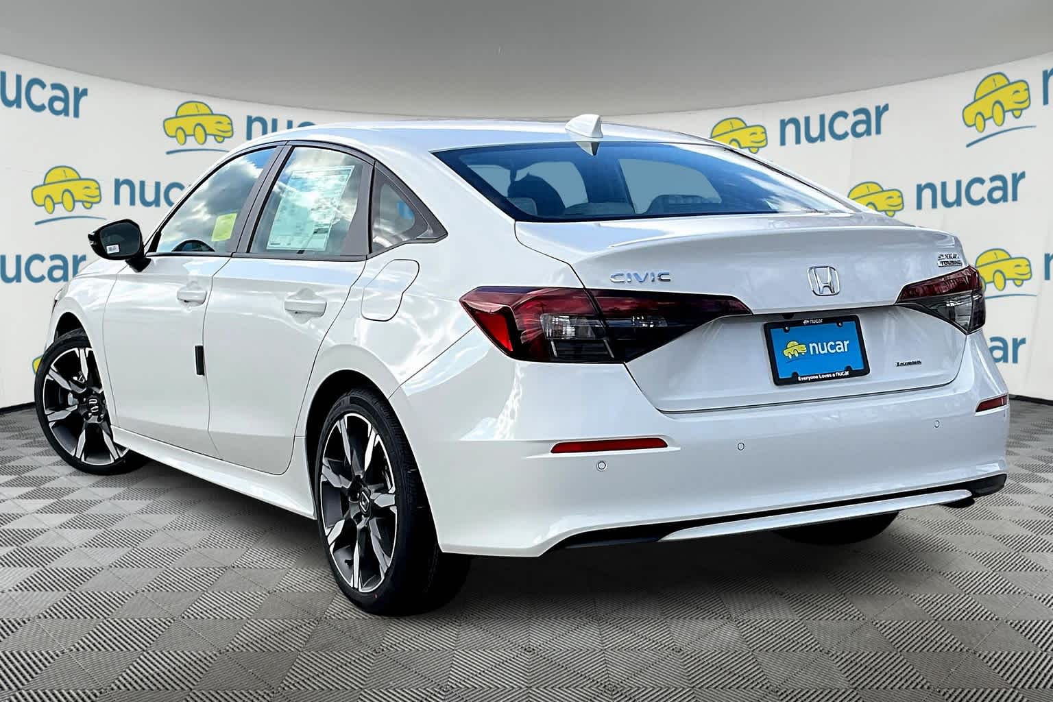 2025 Honda Civic Hybrid Sport Touring photo 3