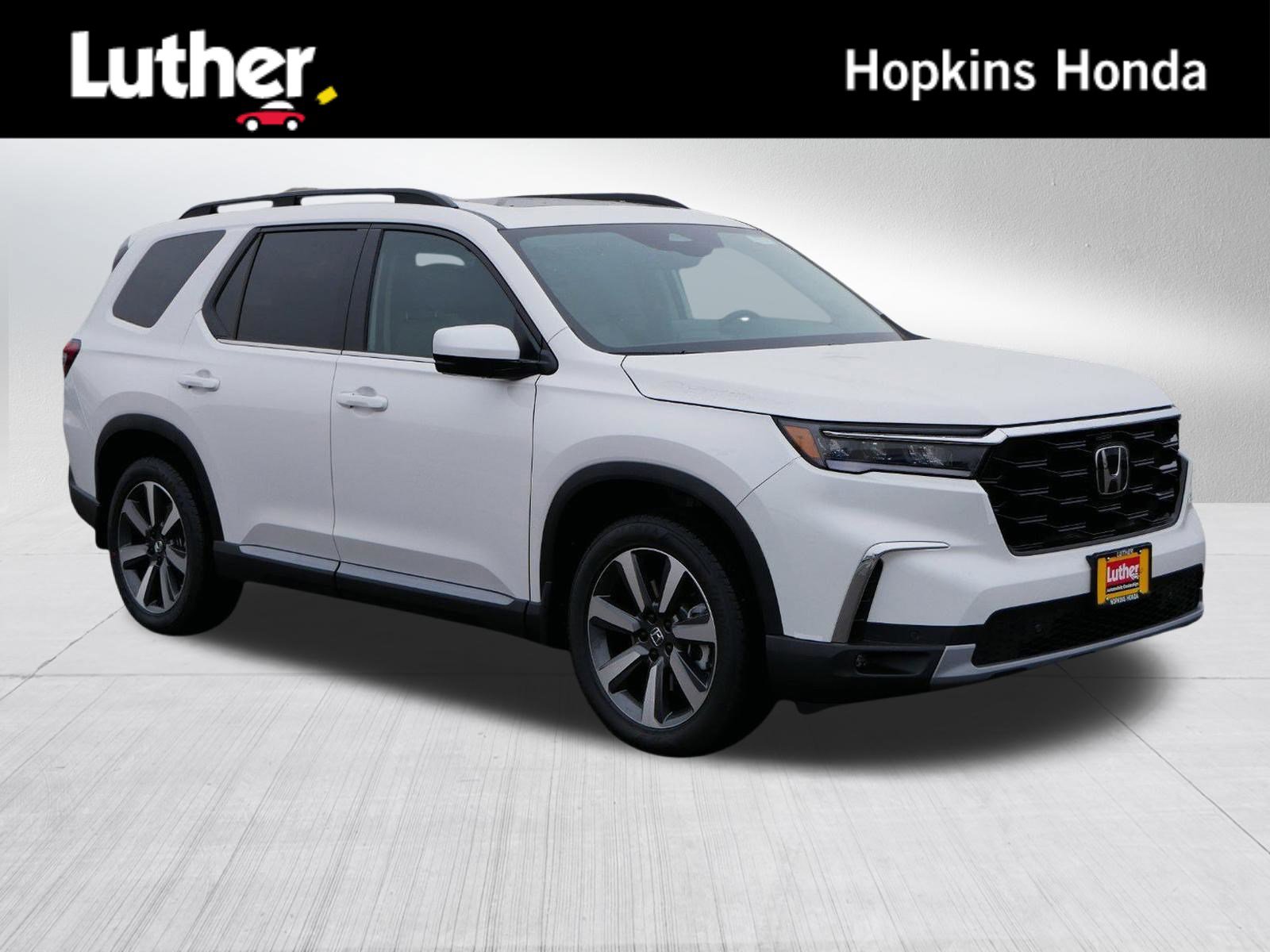 2025 Honda Pilot Touring's photo