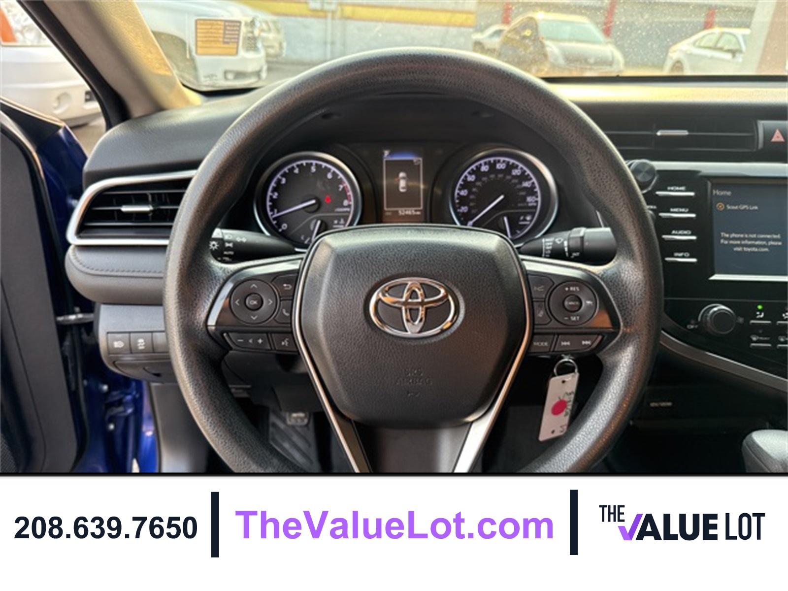 2018 Toyota Camry LE photo 19