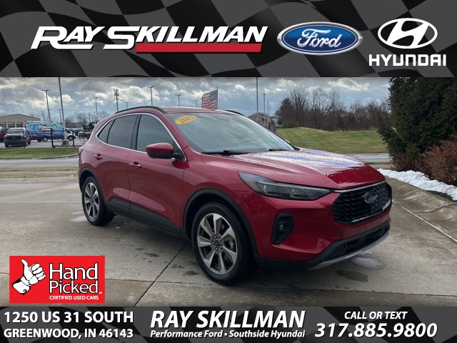 2025 Ford Escape Platinum's photo