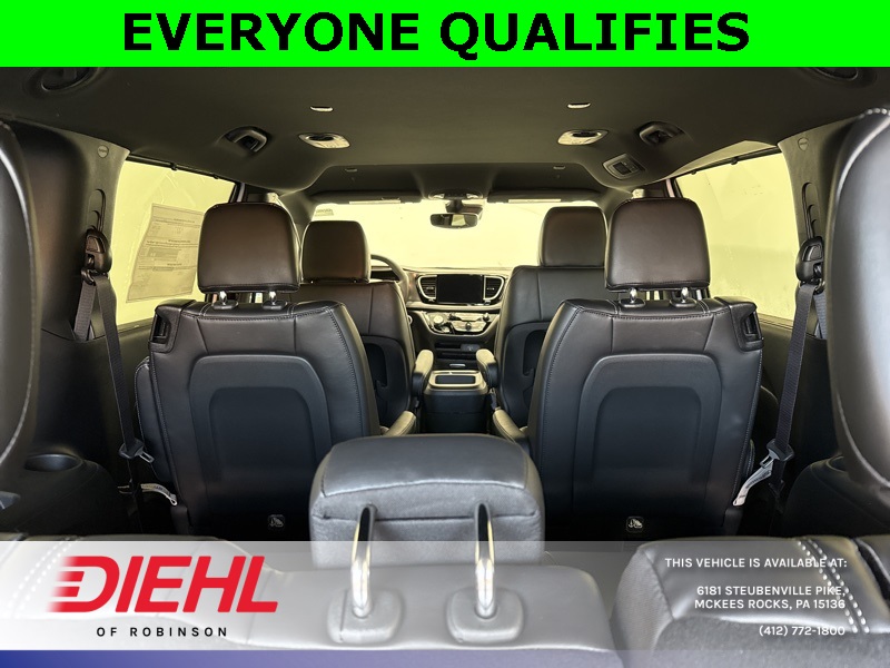 2026 Chrysler Pacifica photo 9