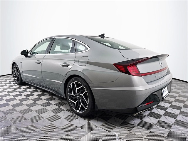 2022 Hyundai Sonata SEL Convenience N Line photo 4