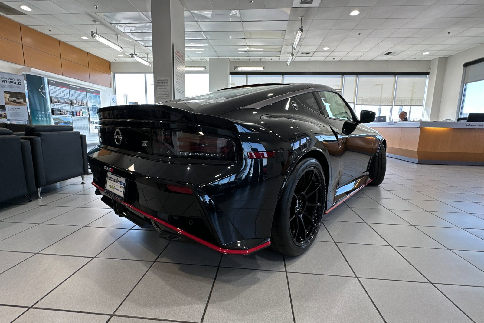 2024 Nissan Z Nismo photo 4
