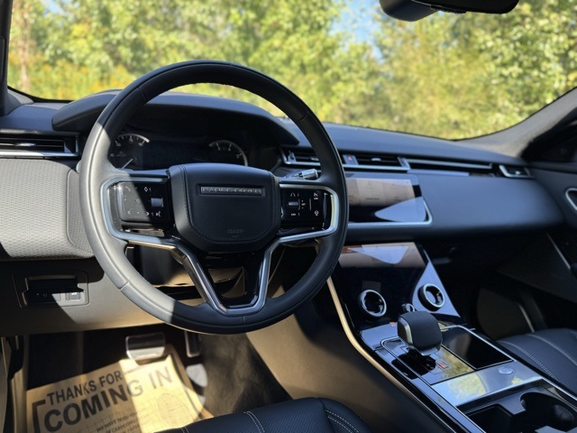 2022 Land Rover Range Rover Velar P250 R-Dynamic S photo 23
