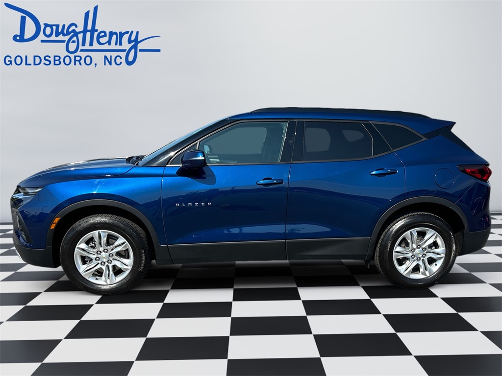2022 Chevrolet Blazer 2LT photo 2