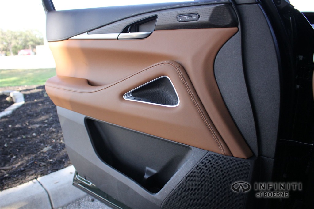 2026 Infiniti QX60 Autograph AWD photo 17