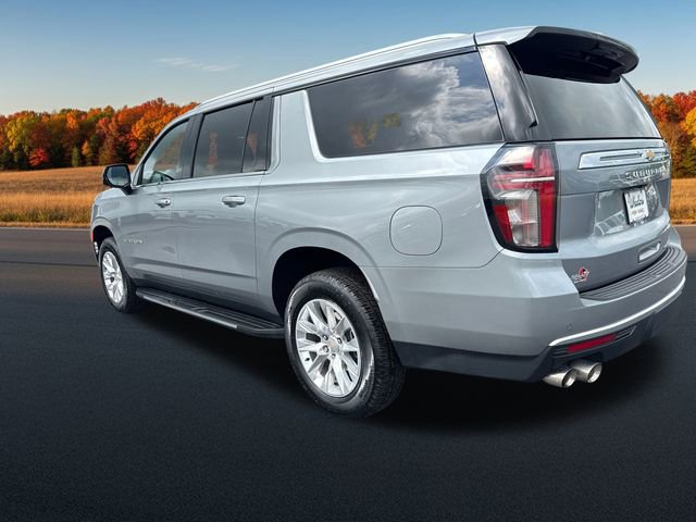 2024 Chevrolet Suburban Premier photo 3