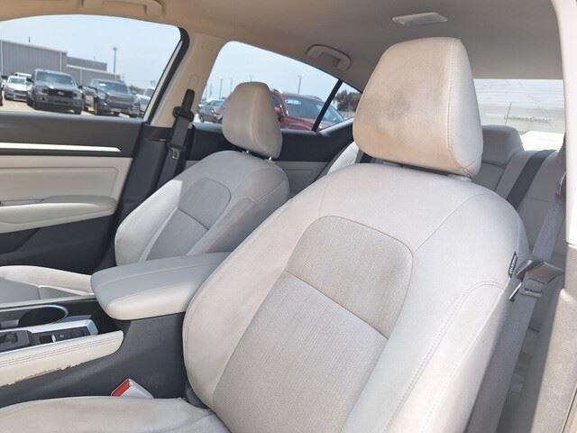 2023 Nissan Altima 2.5 SV photo 11