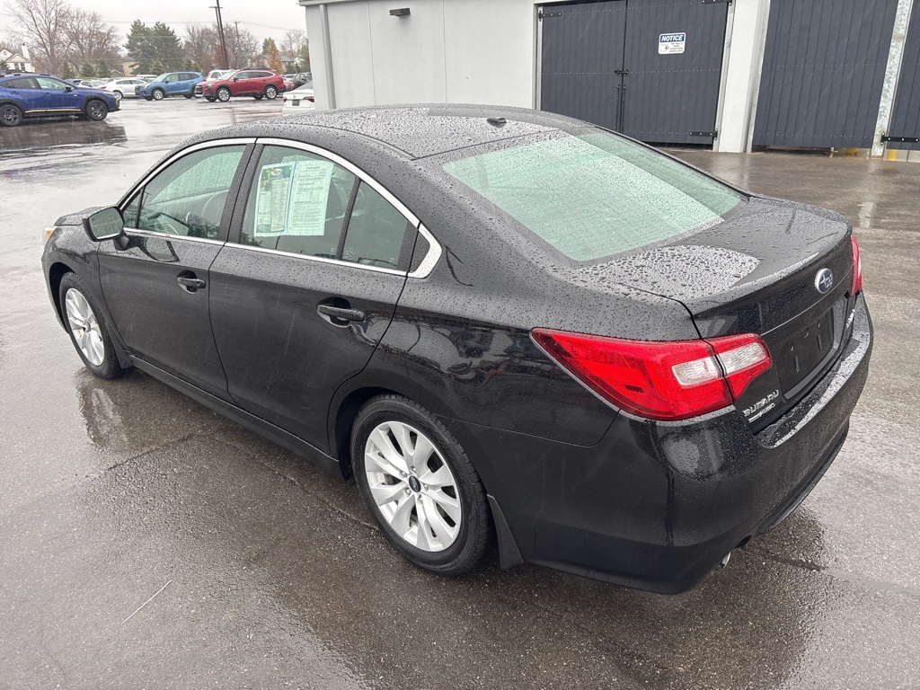 2015 Subaru Legacy 2.5i photo 3