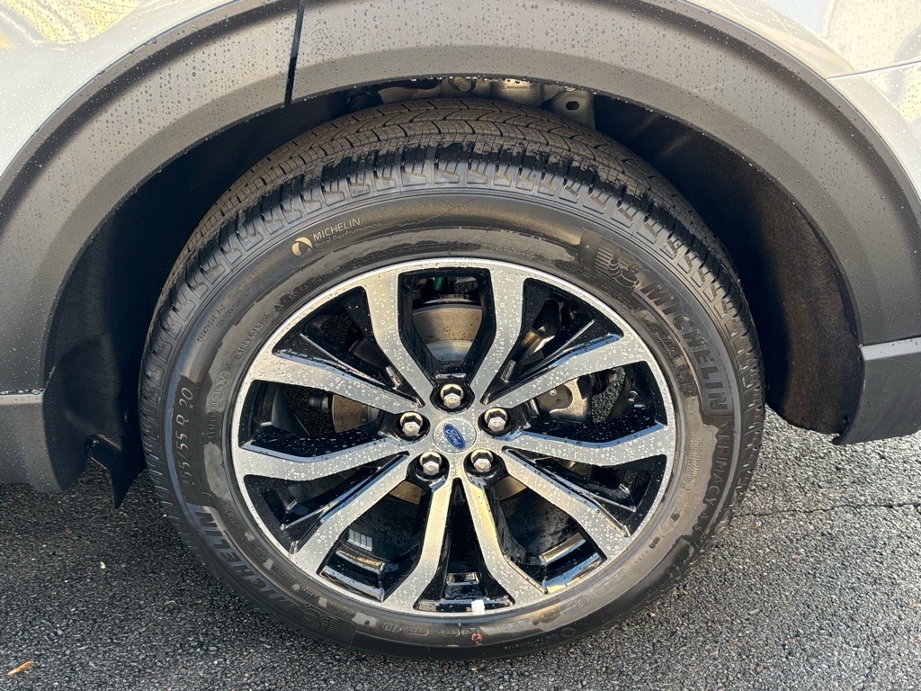 2026 Ford Explorer ST-Line photo 3