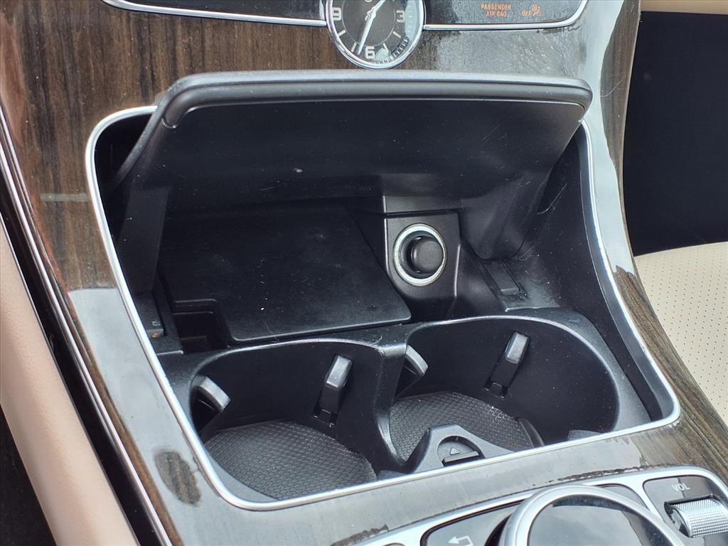 2018 Mercedes Benz C 300 photo 12