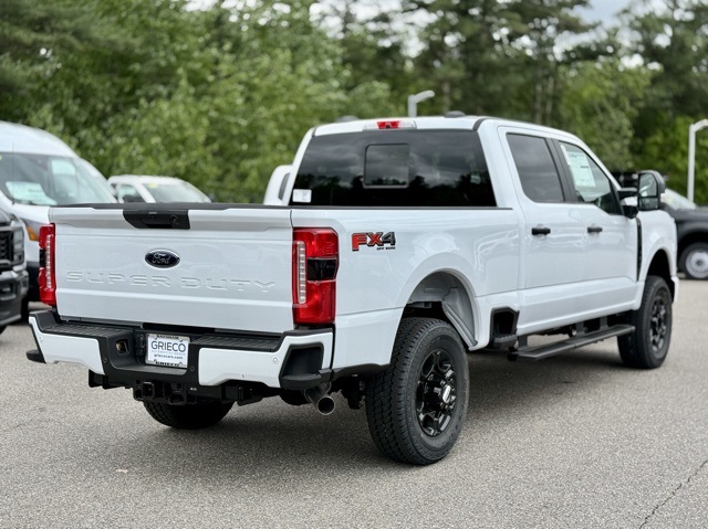 2025 Ford F-250 XL photo 4