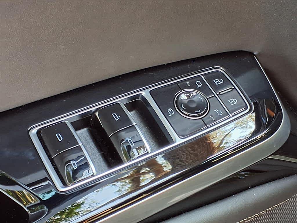 2025 Cadillac Escalade Sport Platinum photo 16