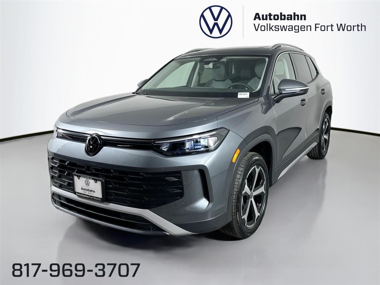 2026 Volkswagen Tiguan SE's photo