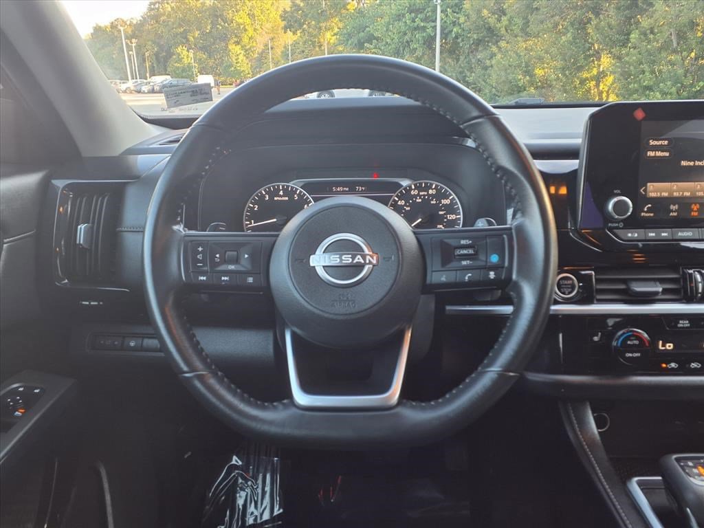2024 Nissan Pathfinder SV photo 9