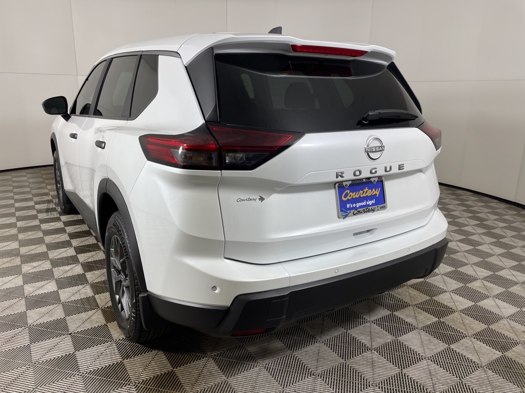 2025 Nissan Rogue S photo 3