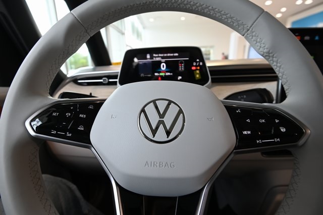 2025 Volkswagen ID. Buzz Pro Plus photo 22