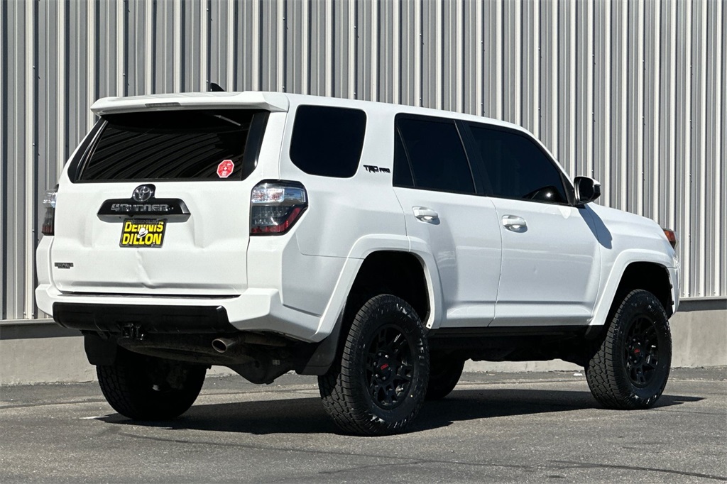 2016 Toyota 4Runner TRD Pro photo 4
