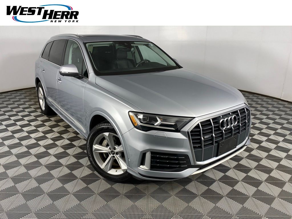 2022 Audi Q7 Premium's photo