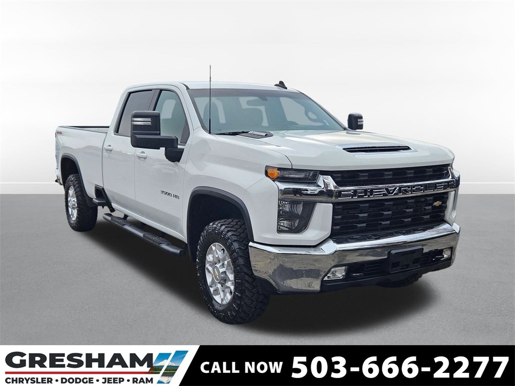 2022 Chevrolet Silverado 3500HD LT's photo