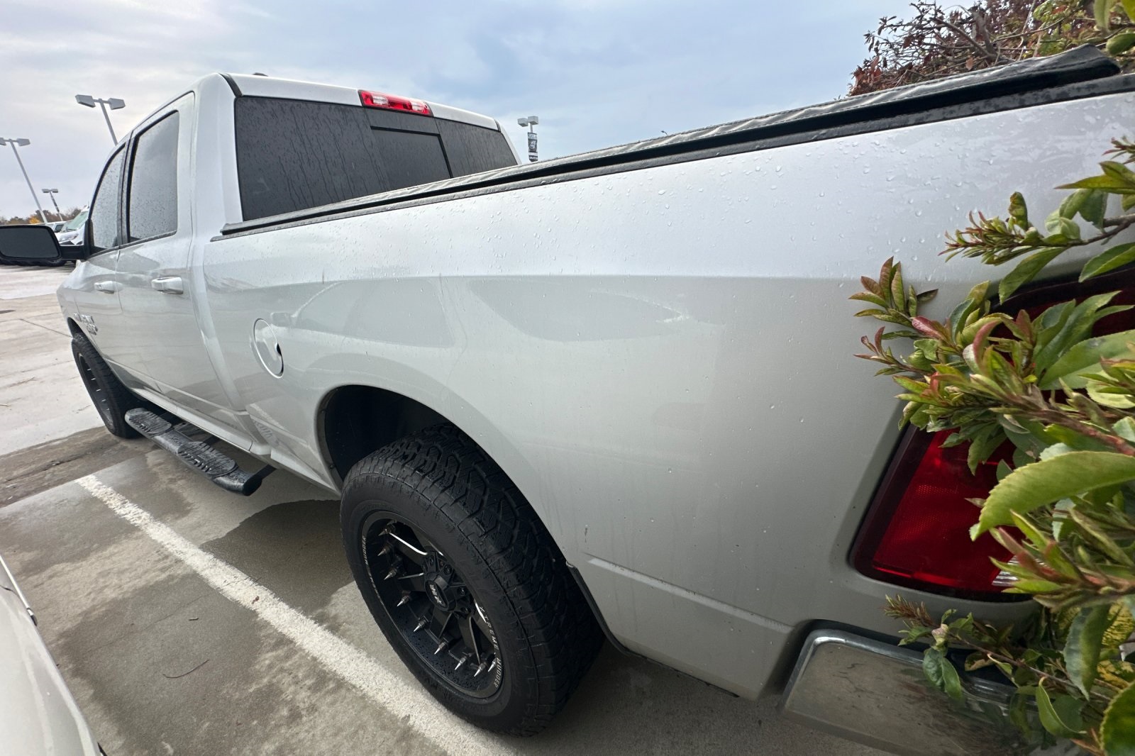 2019 Ram 1500 Classic SLT photo 3