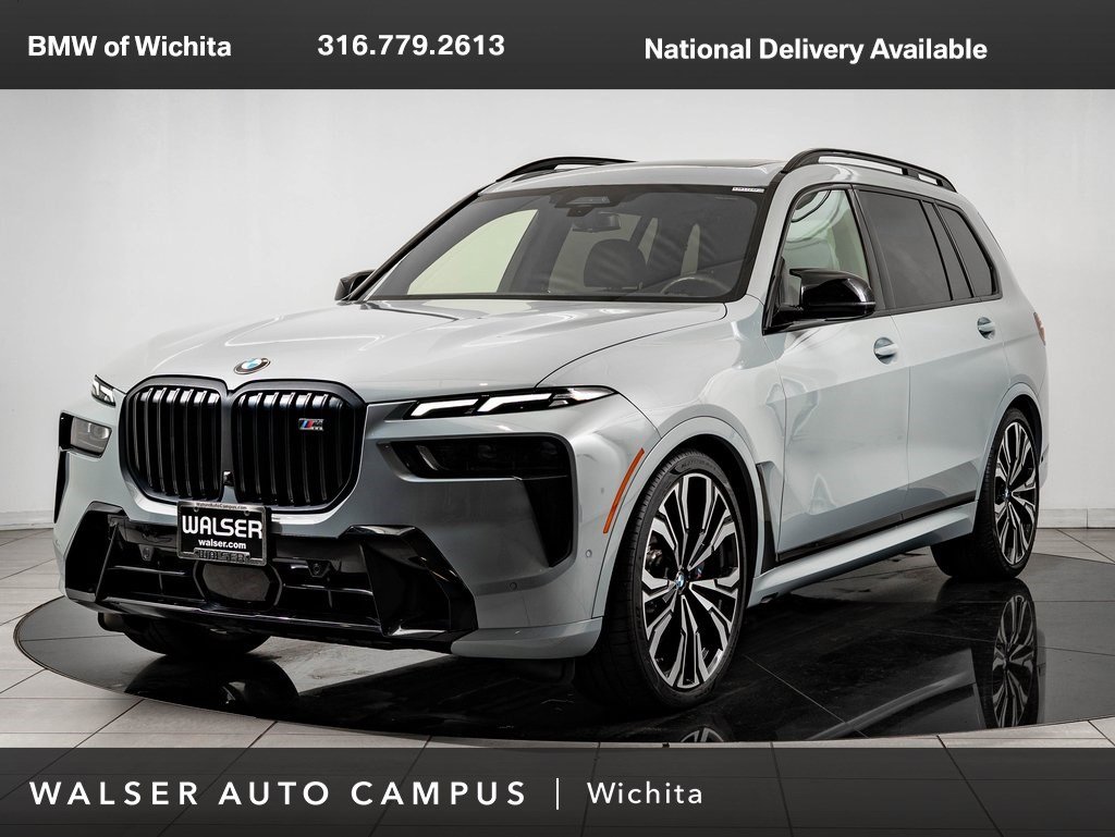 2023 BMW X7 M60i's photo