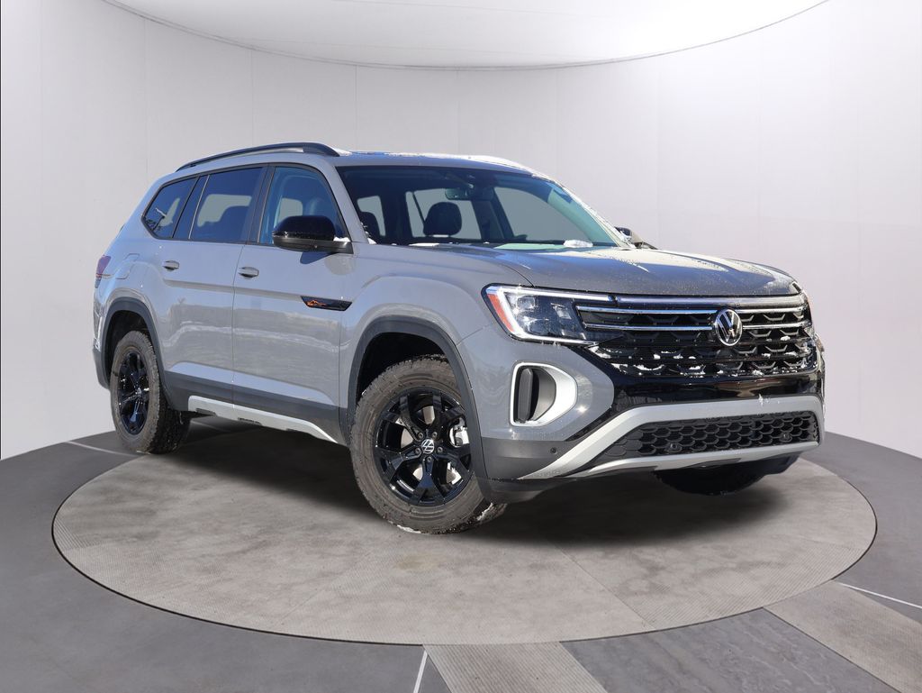 2026 Volkswagen Atlas Atlas Peak Edition's photo