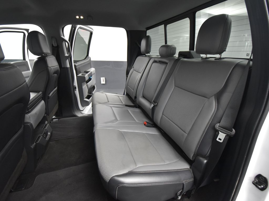 2021 Ford F-150 Lariat photo 29