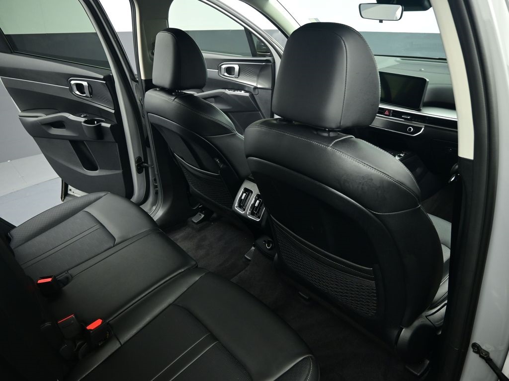 2025 Kia Sorento S photo 14