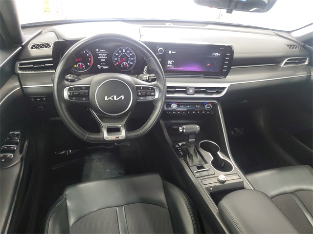 2022 Kia K5 GT-Line photo 25
