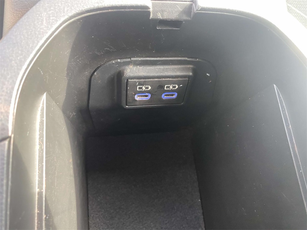 2022 Toyota RAV4 XLE photo 20
