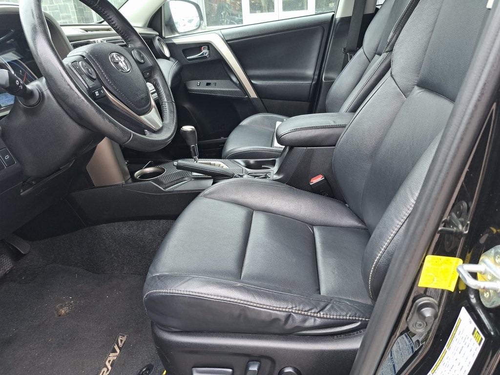 2014 Toyota RAV4 Limited photo 24