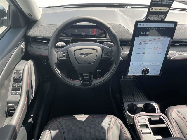 2025 Ford Mustang Mach-E Premium photo 6