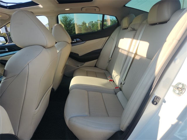 2018 Nissan Maxima SL photo 11