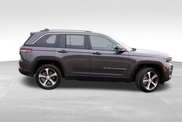 2023 Jeep Grand Cherokee 4xe photo 3