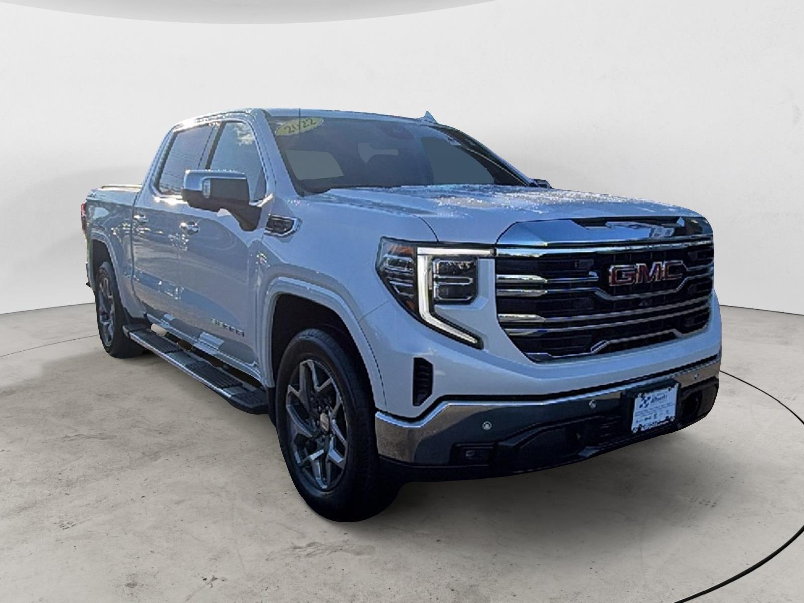 2022 GMC Sierra 1500 SLT's photo