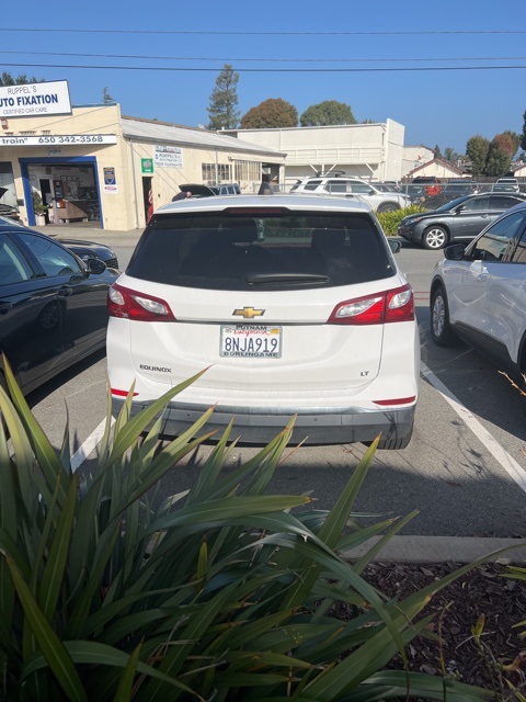 2019 Chevrolet Equinox LT photo 2