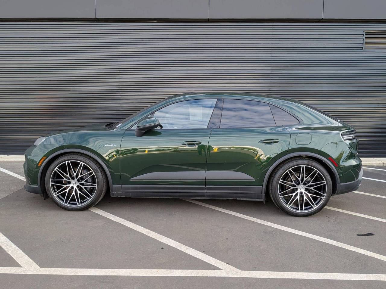 Certified 2025 Porsche Macan Base with VIN WP1AA2XA4SL000057 for sale in Thousand Oaks, CA