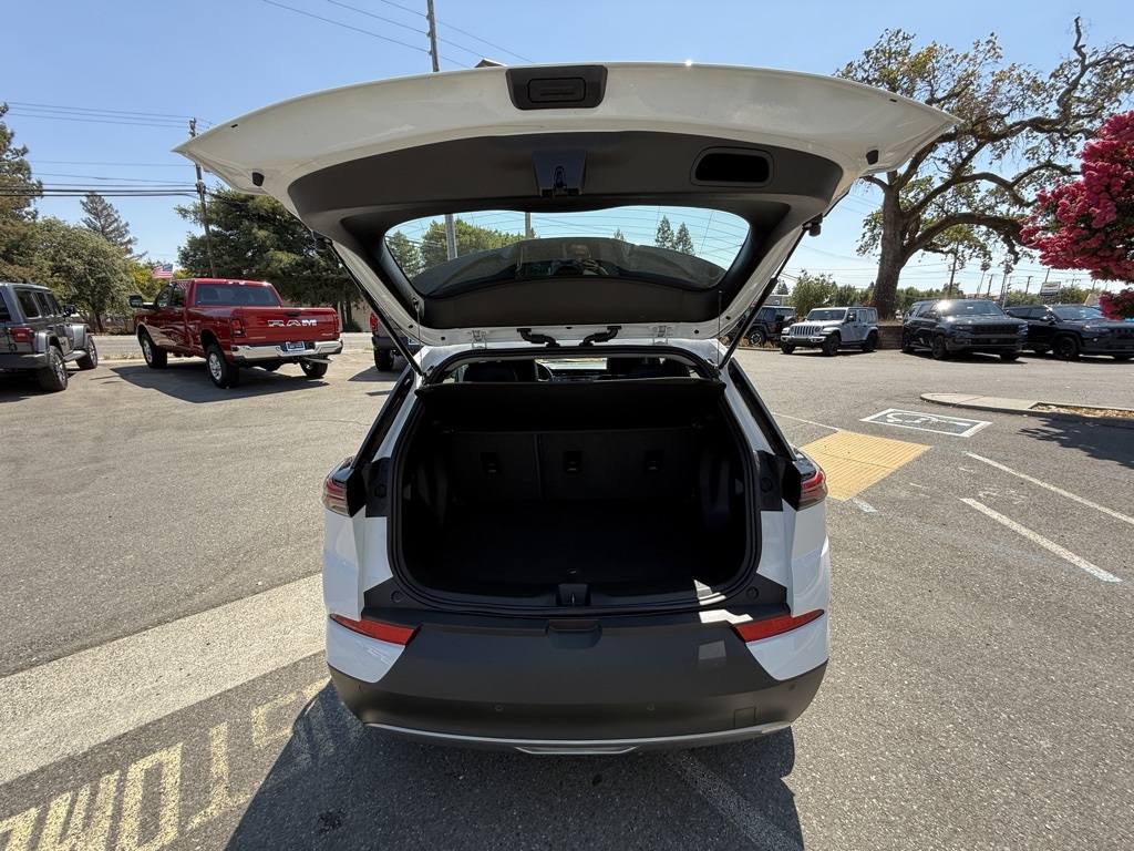 2022 Chevrolet Bolt EUV Premier photo 21