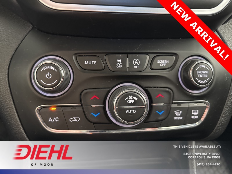 2019 Jeep Cherokee Altitude photo 31