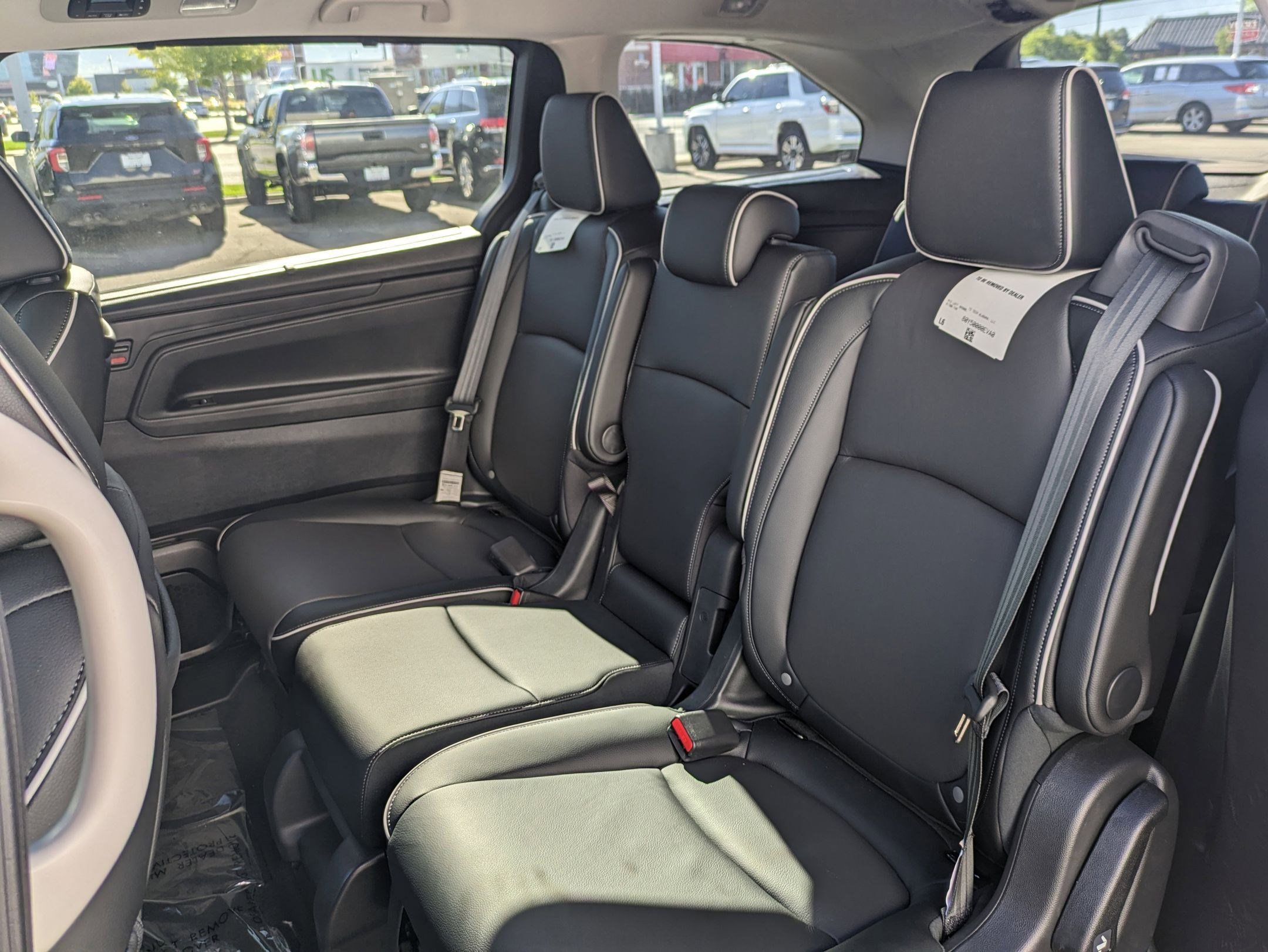 2026 Honda Odyssey Touring photo 16