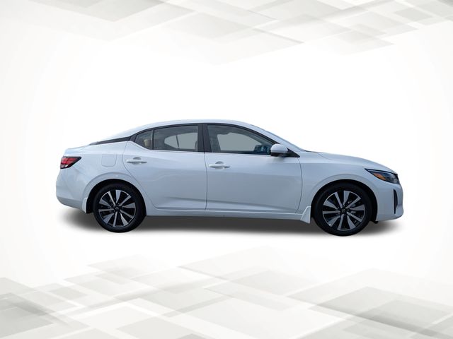 2025 Nissan Sentra SV photo 3