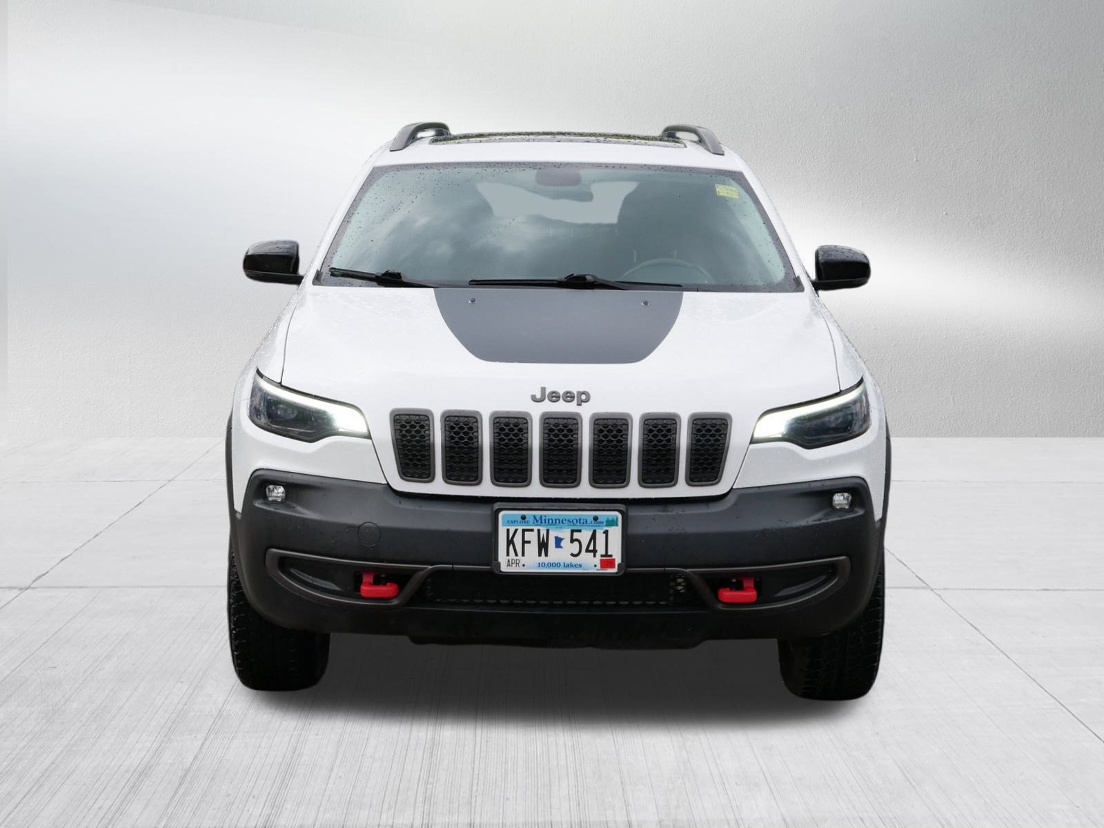 2019 Jeep Cherokee Trailhawk photo 2