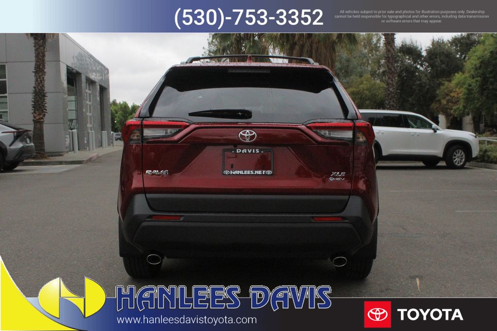 2025 Toyota RAV4 Hybrid XLE photo 7
