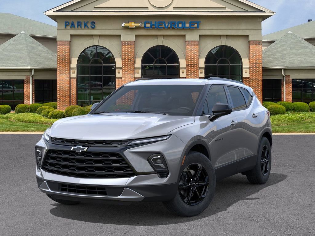 2025 Chevrolet Blazer 2LT photo 2