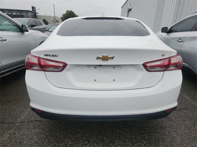 2020 Chevrolet Malibu 1LT photo 2