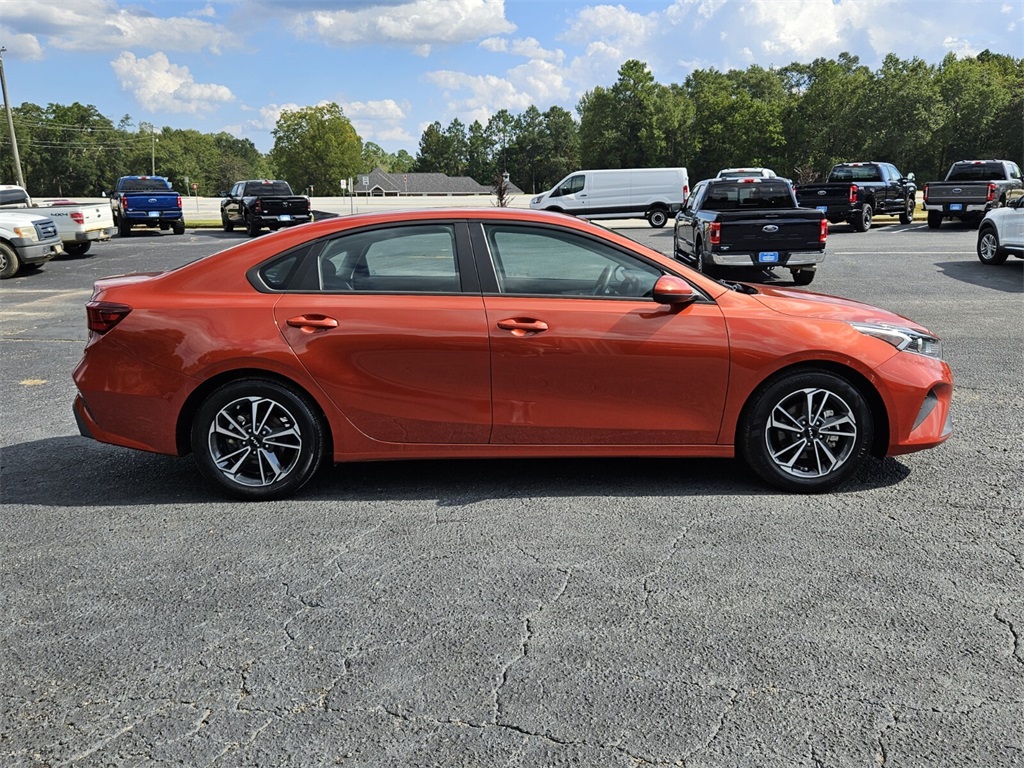2023 Kia Forte LXS photo 13