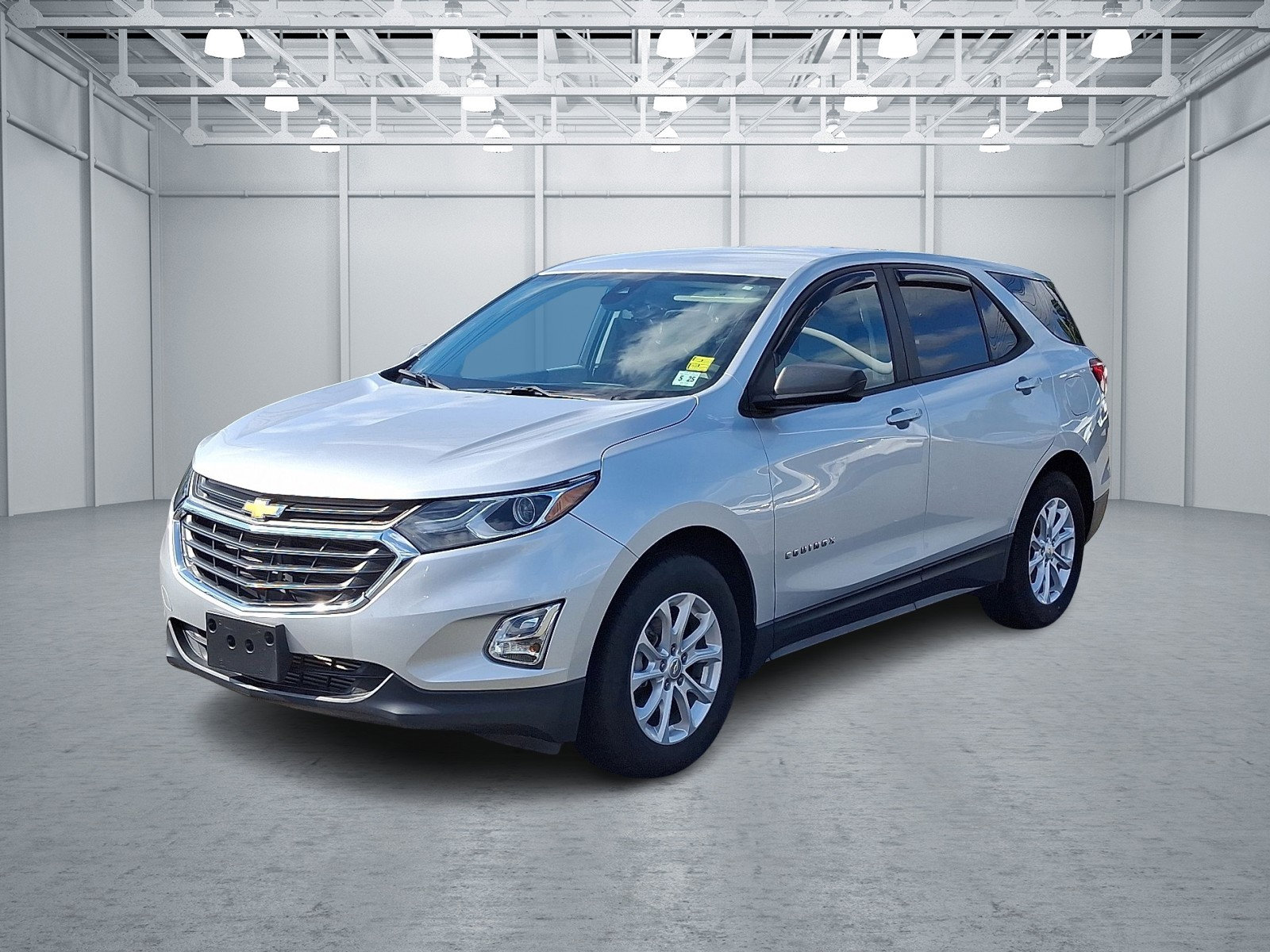 2020 Chevrolet Equinox LS photo 2